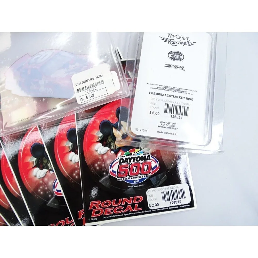 Lot 2005‎ DAYTONA 500 Mickey Mouse Decal Holder Lanyard Keychain Reseller Disney